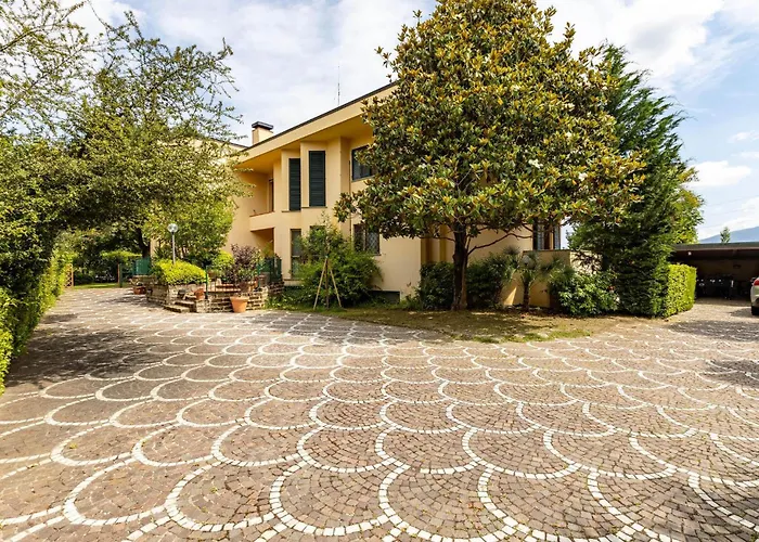 Elena Holiday home